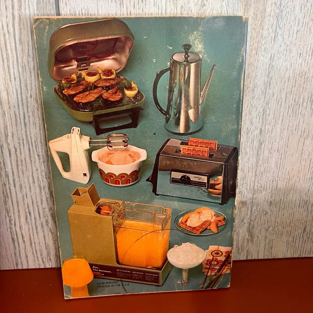 Vintage 1970 Sunbeam Vista Portable Electric Cookery Cookbook Instruction Manual